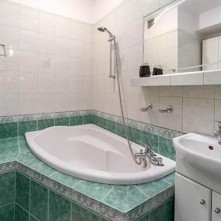 Two Bedrooms Faktura Fast Check-in 24h